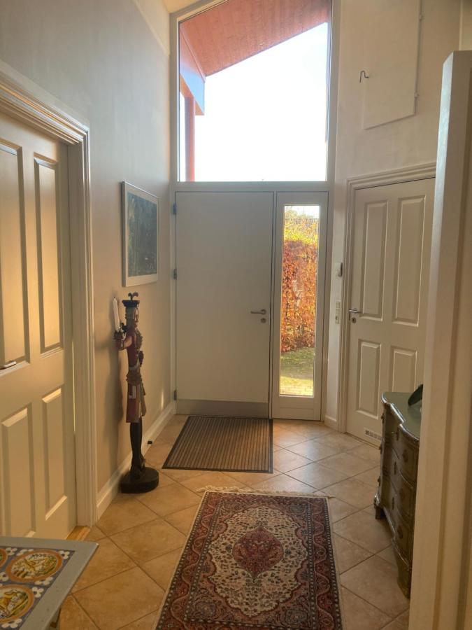 Vaerelse, Bad Og Toilet I Villa Næstved Exterior foto